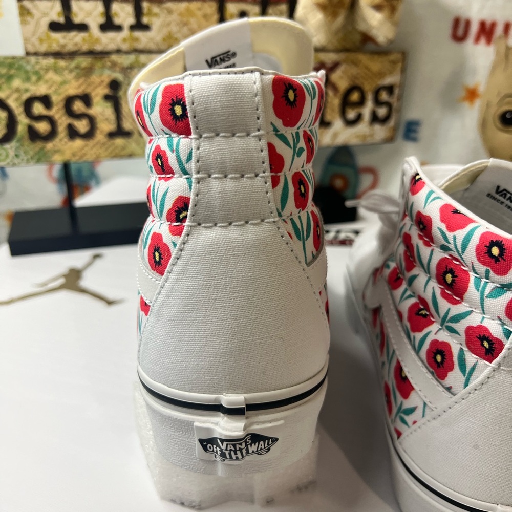 Vans Sk8-Hi Flowers!!! - Picture 3 of 12
